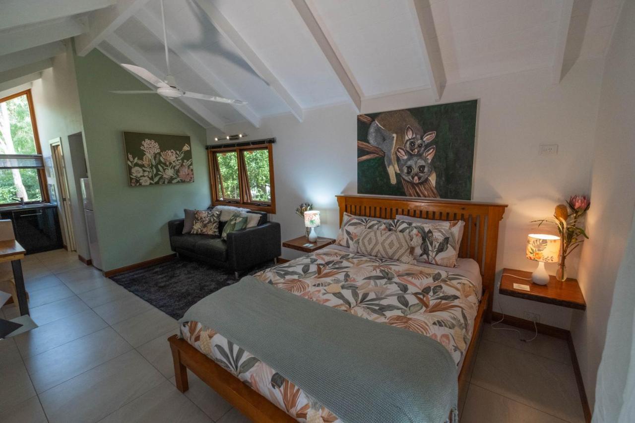 Airlie Beach Eco Cabins - Adults Only ภายนอก รูปภาพ