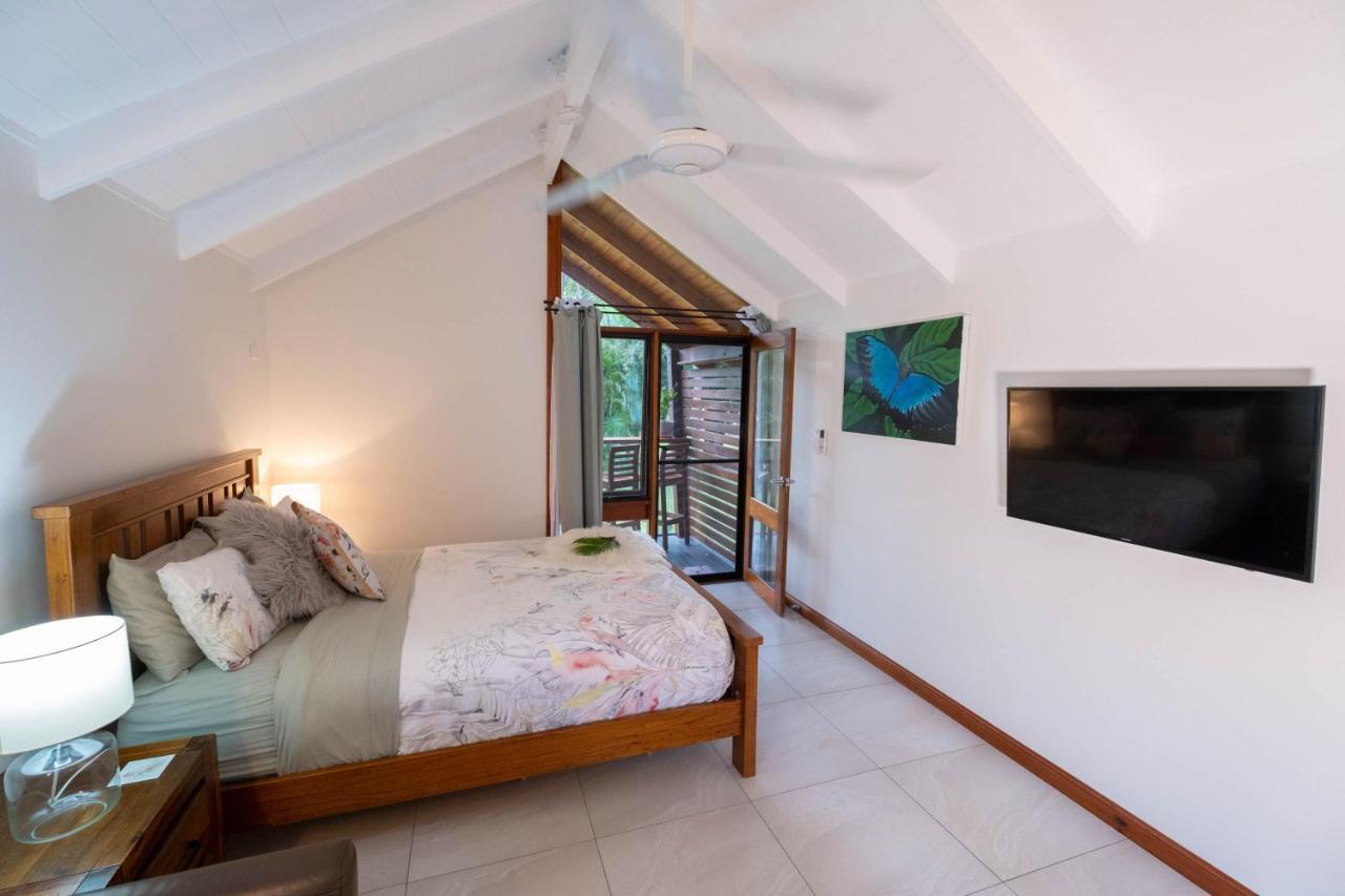 Airlie Beach Eco Cabins - Adults Only ภายนอก รูปภาพ