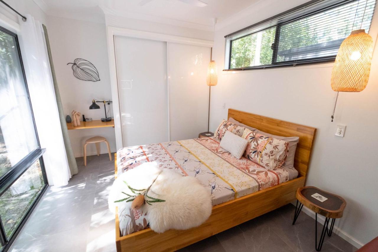 Airlie Beach Eco Cabins - Adults Only ภายนอก รูปภาพ