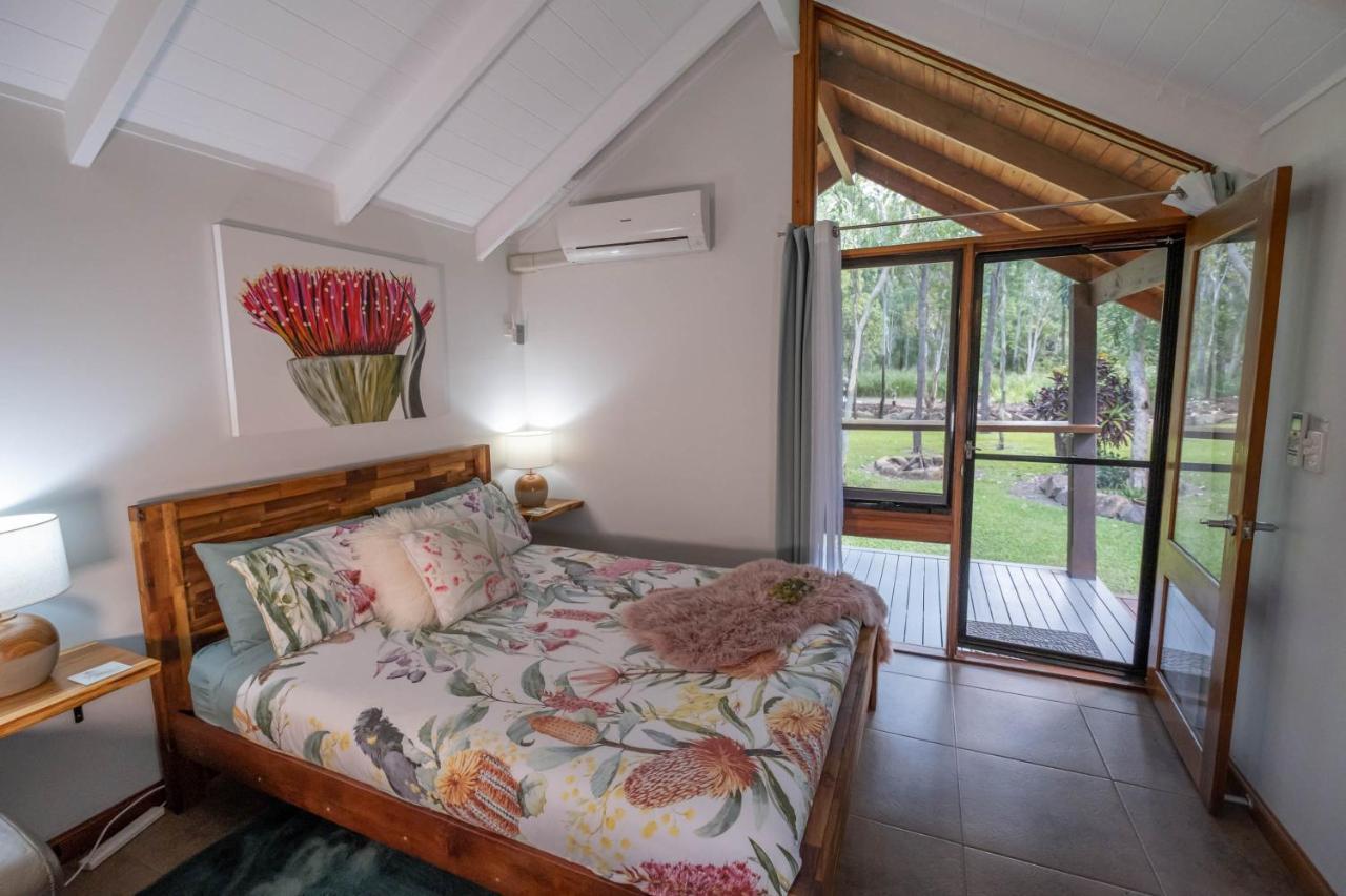Airlie Beach Eco Cabins - Adults Only ภายนอก รูปภาพ
