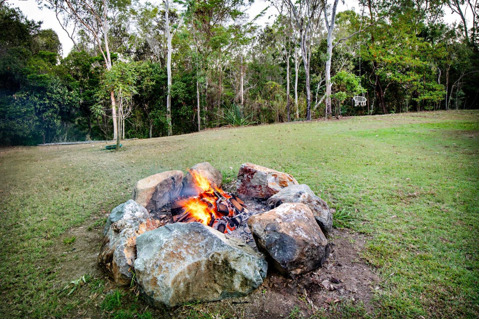 Airlie Beach Eco Cabins - Adults Only ภายนอก รูปภาพ
