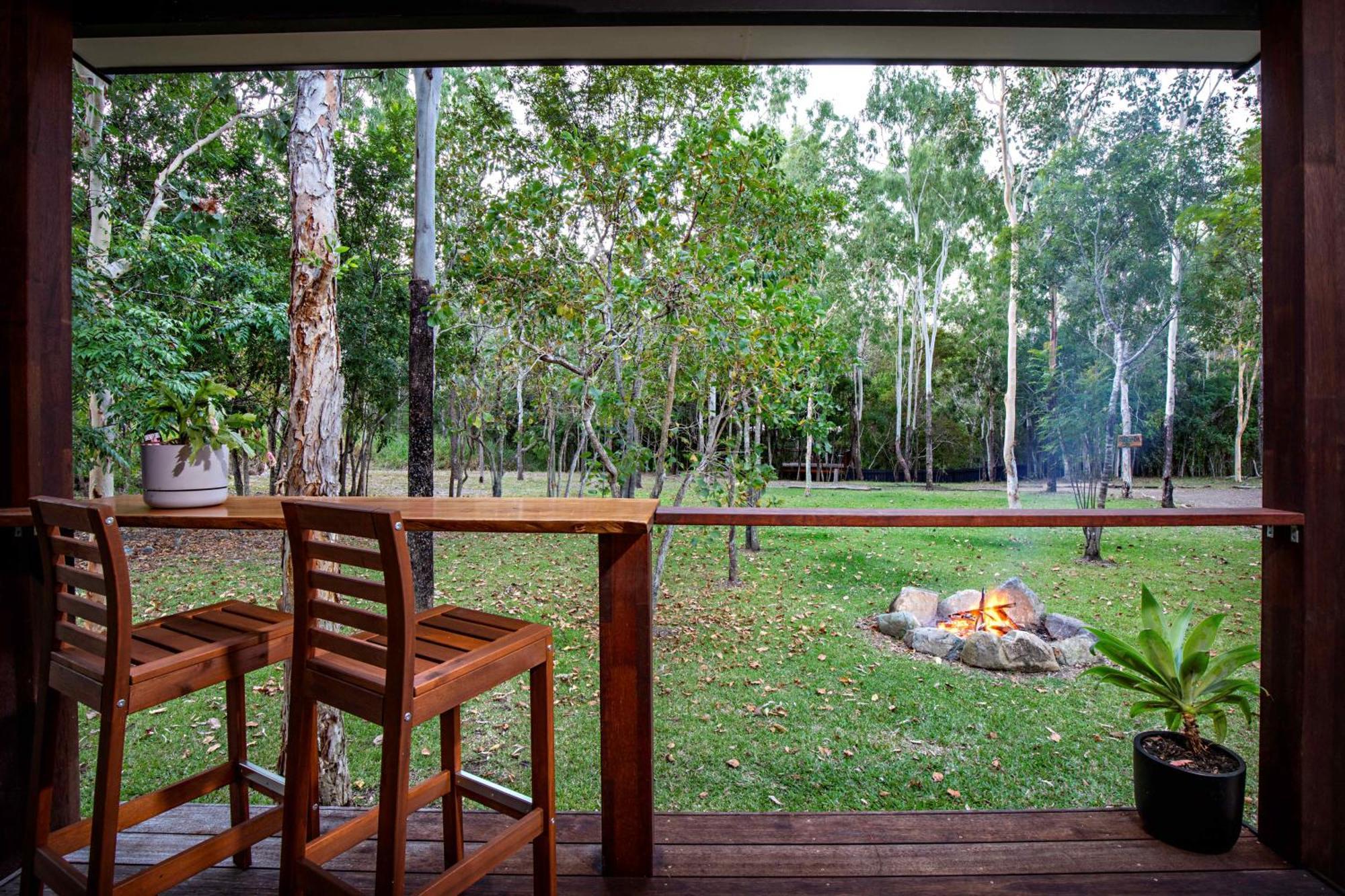 Airlie Beach Eco Cabins - Adults Only ภายนอก รูปภาพ